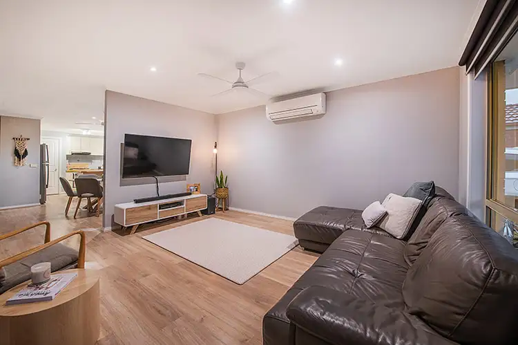 25 Stephellen Way, Cranbourne West VIC 3977