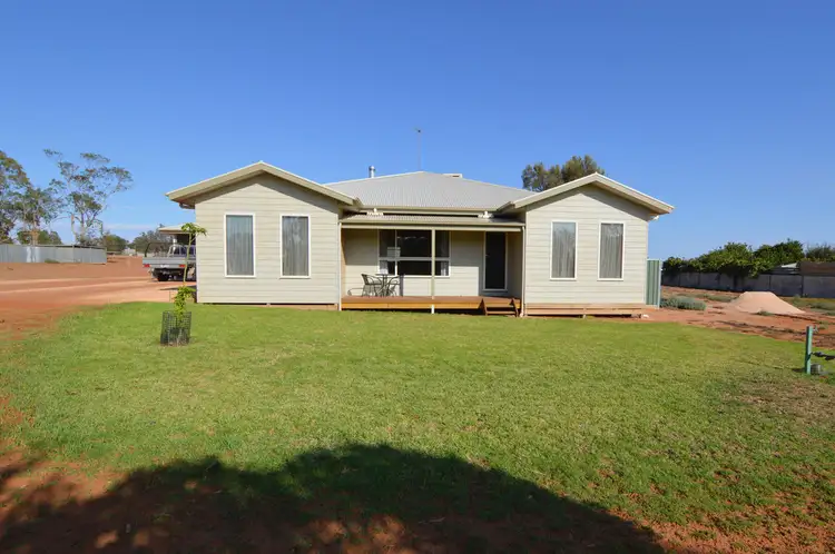 5 Mullroo Drive, Cullulleraine VIC 3496