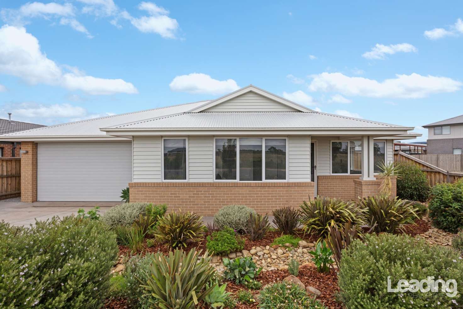 Main view of Homely house listing, 11 Wildflower Drive, Sunbury VIC 3429