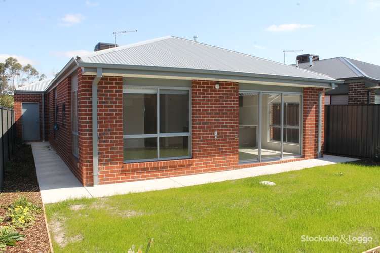 Fifth view of Homely house listing, 31 Pinnacle Drive, Pakenham VIC 3810