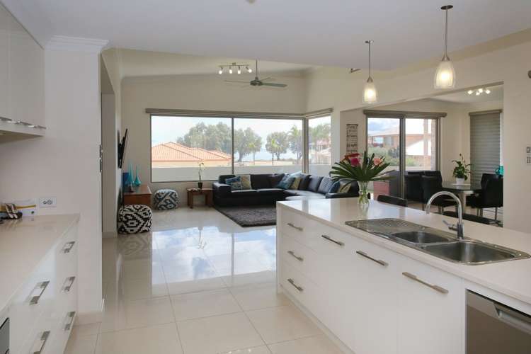 Fifth view of Homely house listing, 1 St Georges Close, Bluff Point WA 6530