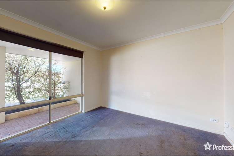 Fourth view of Homely house listing, 5 Karri Court, Broadwater WA 6280