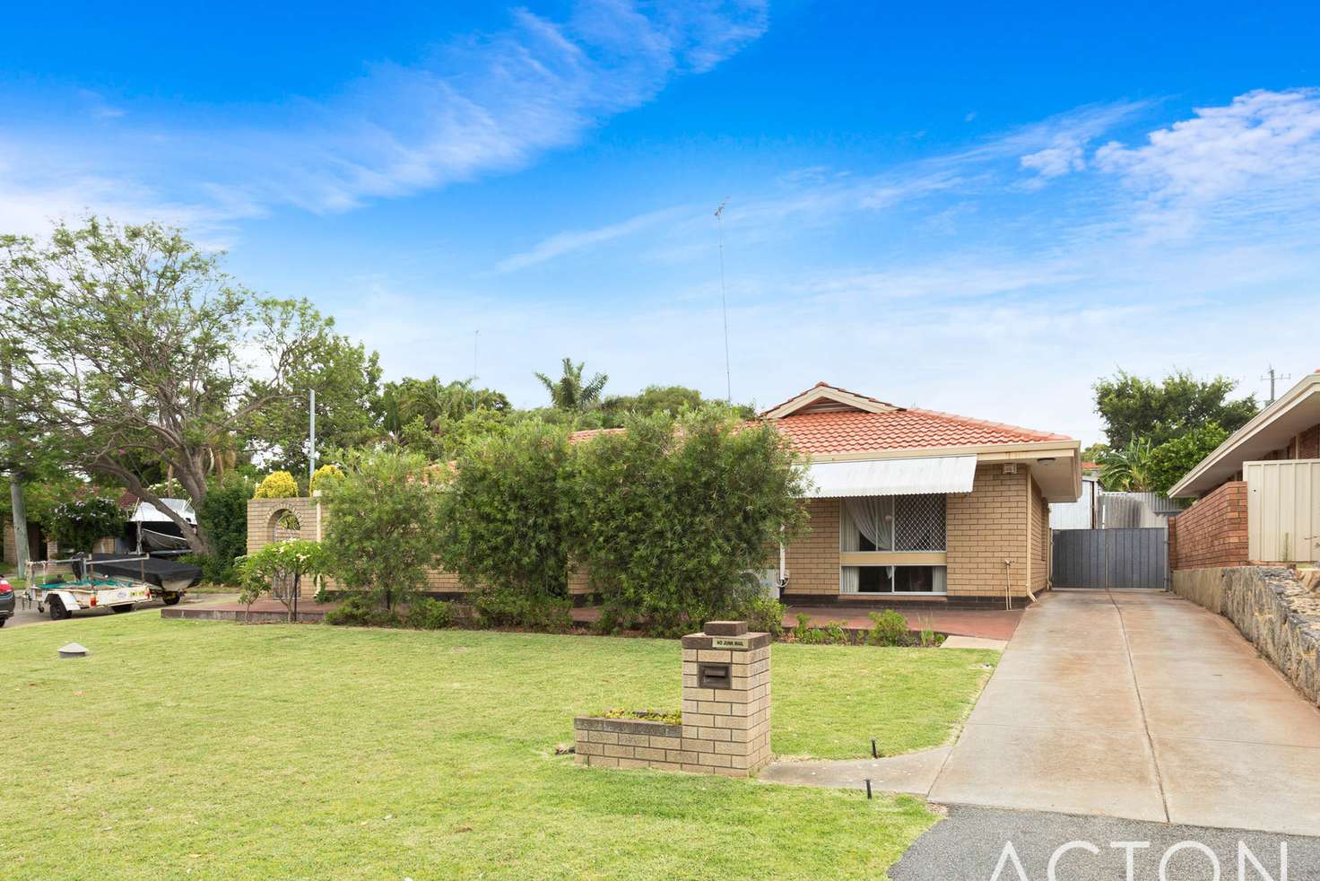 Main view of Homely house listing, 6 Ashbourne Way, Hamilton Hill WA 6163