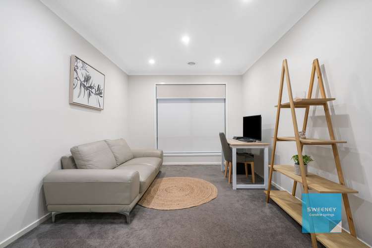 Fourth view of Homely house listing, 33 Wylie Circuit, Burnside Heights VIC 3023
