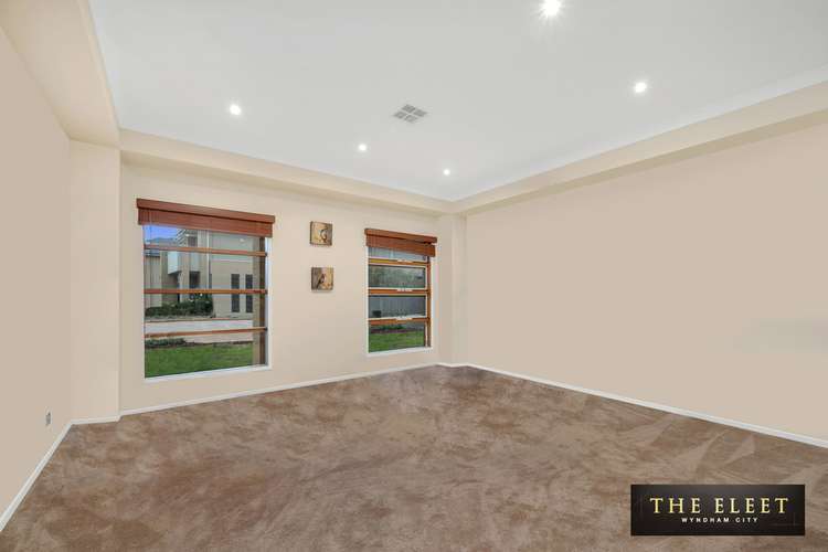 Fifth view of Homely house listing, 10 Spraypoint Drive, Sanctuary Lakes VIC 3030