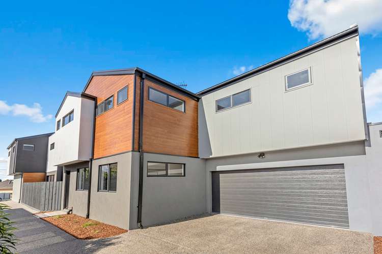 Main view of Homely townhouse listing, 2/7 Rimmer Street, Mentone VIC 3194