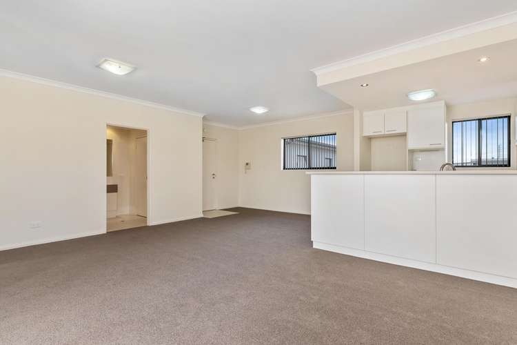 Fifth view of Homely apartment listing, 53/2 Stockton Bend, Cockburn Central WA 6164