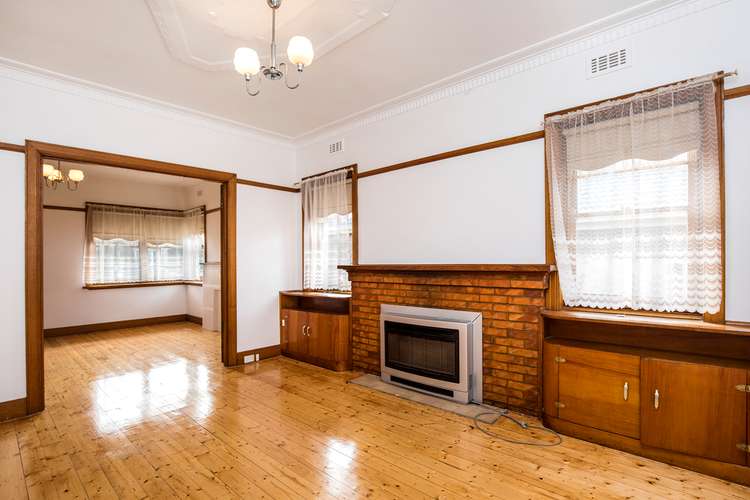 Third view of Homely house listing, 31 Lind Street, Strathmore VIC 3041