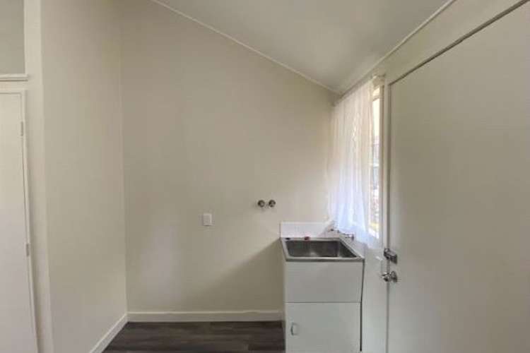 Fifth view of Homely unit listing, Unit 1 / 12 Pring Street, Ipswich QLD 4305