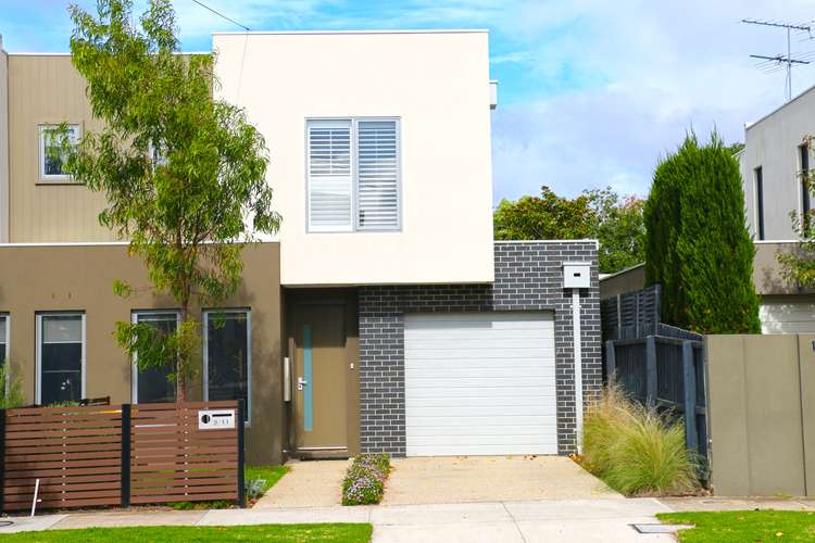 Main view of Homely townhouse listing, 2/11 Noble Street, Newtown VIC 3220