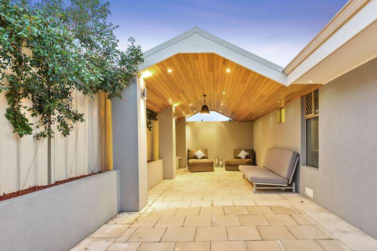 Main view of Homely house listing, 1/168 Forrest Street, Fremantle WA 6160