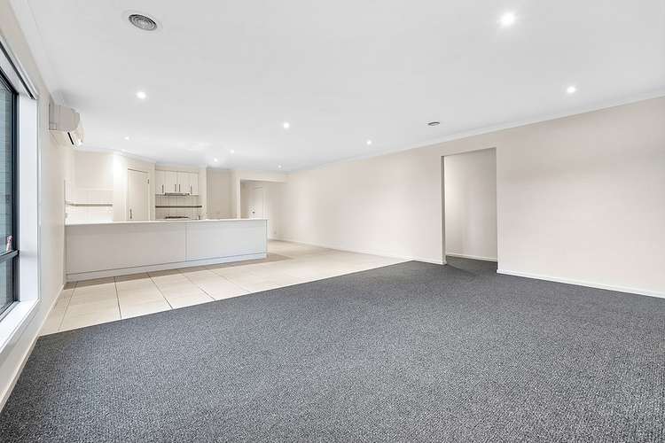 Fourth view of Homely house listing, 7 Beauchamp Way, Cranbourne East VIC 3977
