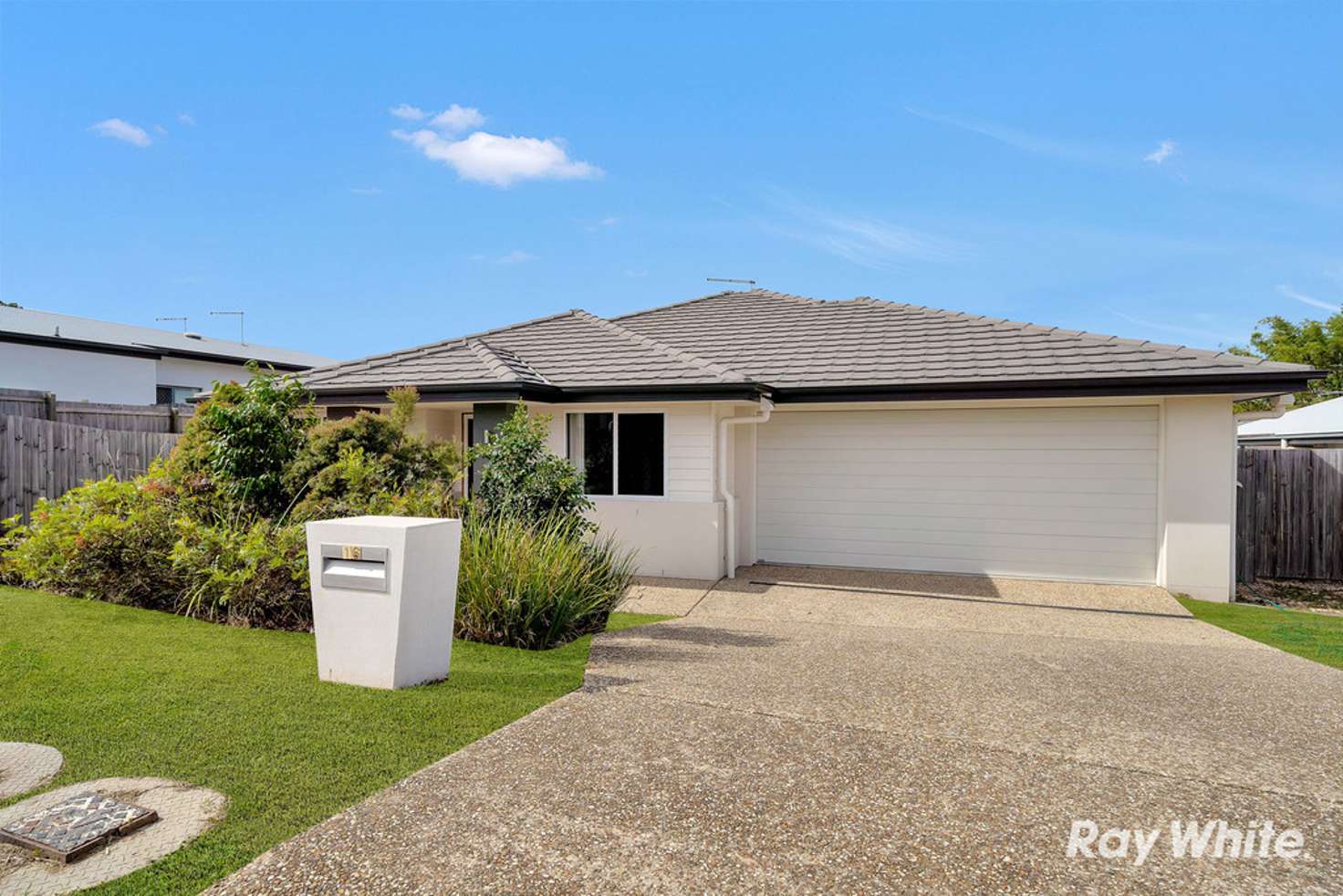 Main view of Homely house listing, 16 Foster Circuit, Hillcrest QLD 4118