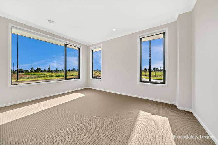 Fifth view of Homely house listing, 19 Azadi Crescent, Strathtulloh VIC 3338