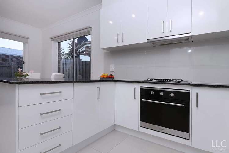 Fifth view of Homely townhouse listing, 2/176 Porter Road, Heidelberg Heights VIC 3081