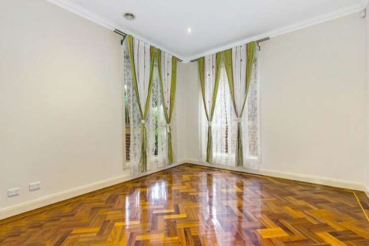 Fifth view of Homely townhouse listing, 3/4 Lee Avenue, Mount Waverley VIC 3149