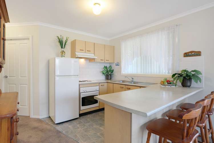 Third view of Homely house listing, 8 Willow Crescent, Kanahooka NSW 2530