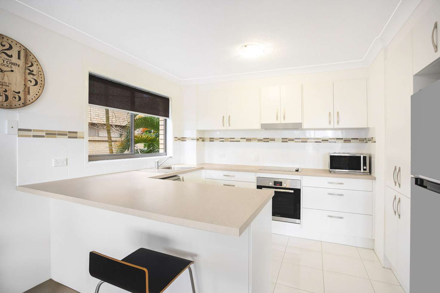 Main view of Homely apartment listing, 4/92 Stanhill Drive, Chevron Island QLD 4217