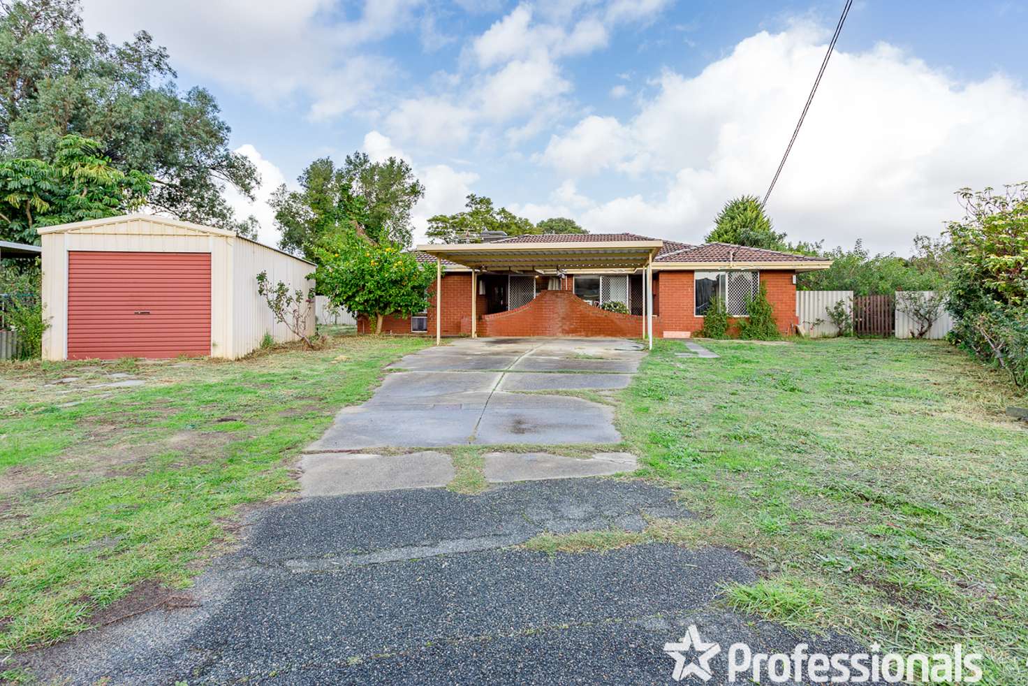 Main view of Homely semiDetached listing, 8 Forest Court, Armadale WA 6112