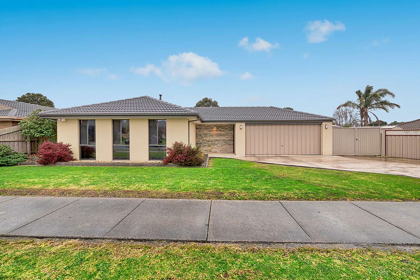 Main view of Homely house listing, 3 Hoop Pine Court, Cranbourne North VIC 3977