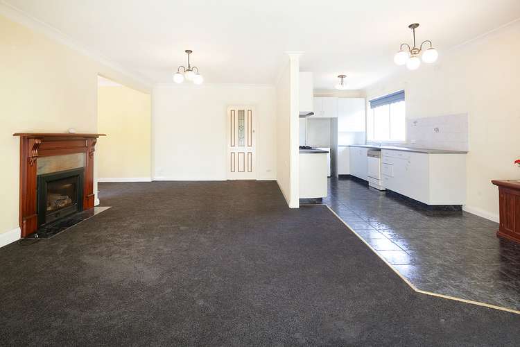 Fifth view of Homely house listing, 8 Inglewood Avenue, Noble Park North VIC 3174