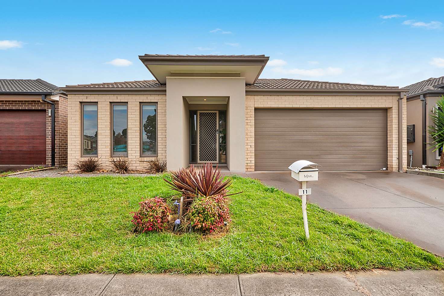 Main view of Homely house listing, 11 Tilden Rise, Cranbourne North VIC 3977