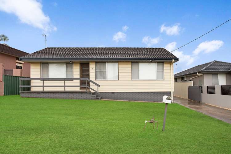 Second view of Homely house listing, 5 Barrack Avenue, Barrack Heights NSW 2528
