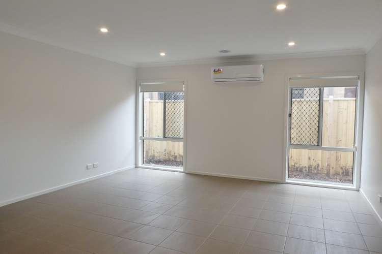 Fifth view of Homely house listing, 10 Panama Road, Cranbourne West VIC 3977