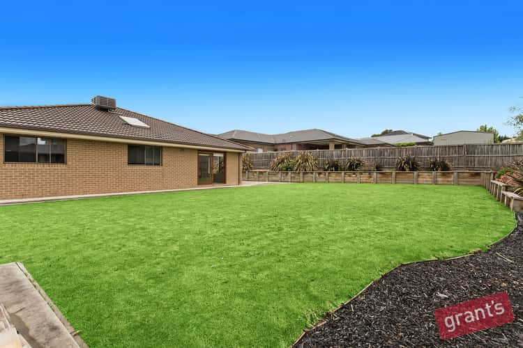 Fourth view of Homely house listing, 8 Avenview Drive, Narre Warren North VIC 3804