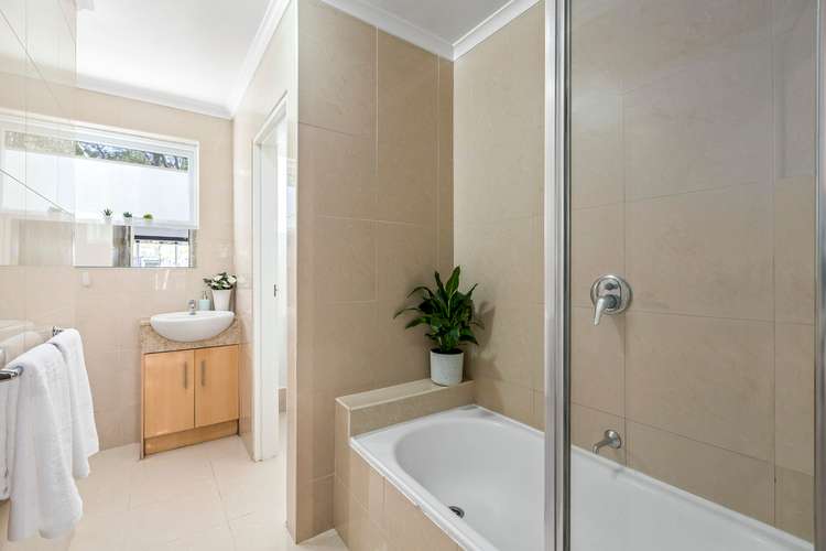 Fifth view of Homely apartment listing, 2/21 Royal Avenue, Glen Huntly VIC 3163