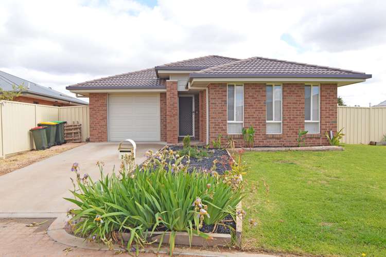 Second view of Homely house listing, 2/15 Philippa Crescent, Mildura VIC 3500
