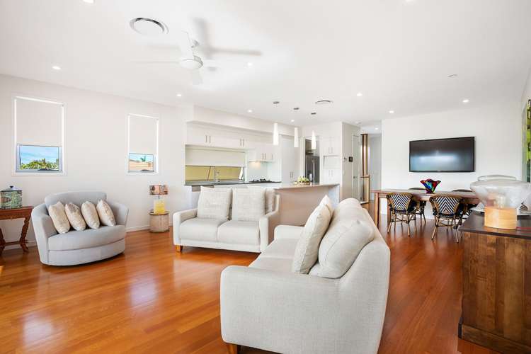 Fifth view of Homely semiDetached listing, 2/120 Slatyer Avenue, Bundall QLD 4217