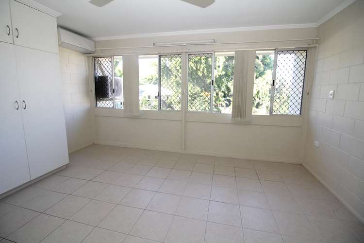 Fifth view of Homely unit listing, 4/165 Francis Street, West End QLD 4810