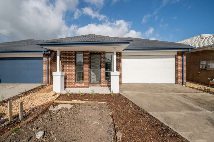 Main view of Homely house listing, 5 Mercury Road, Cranbourne East VIC 3977
