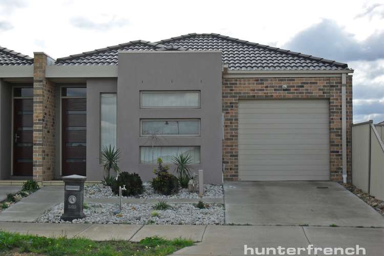 Main view of Homely unit listing, 2/20 Bridlepath Drive, Truganina VIC 3029