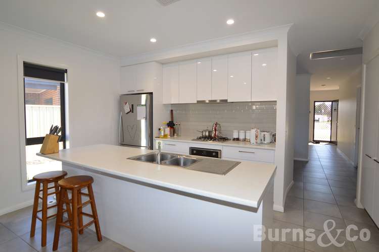 Sixth view of Homely house listing, 2/13 Springfield Drive, Mildura VIC 3500
