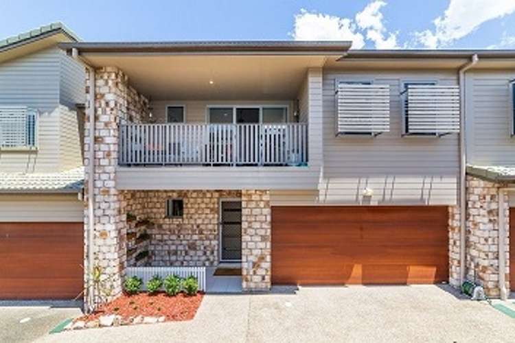 Main view of Homely townhouse listing, 2/7 Castello Circuit, Varsity Lakes QLD 4227
