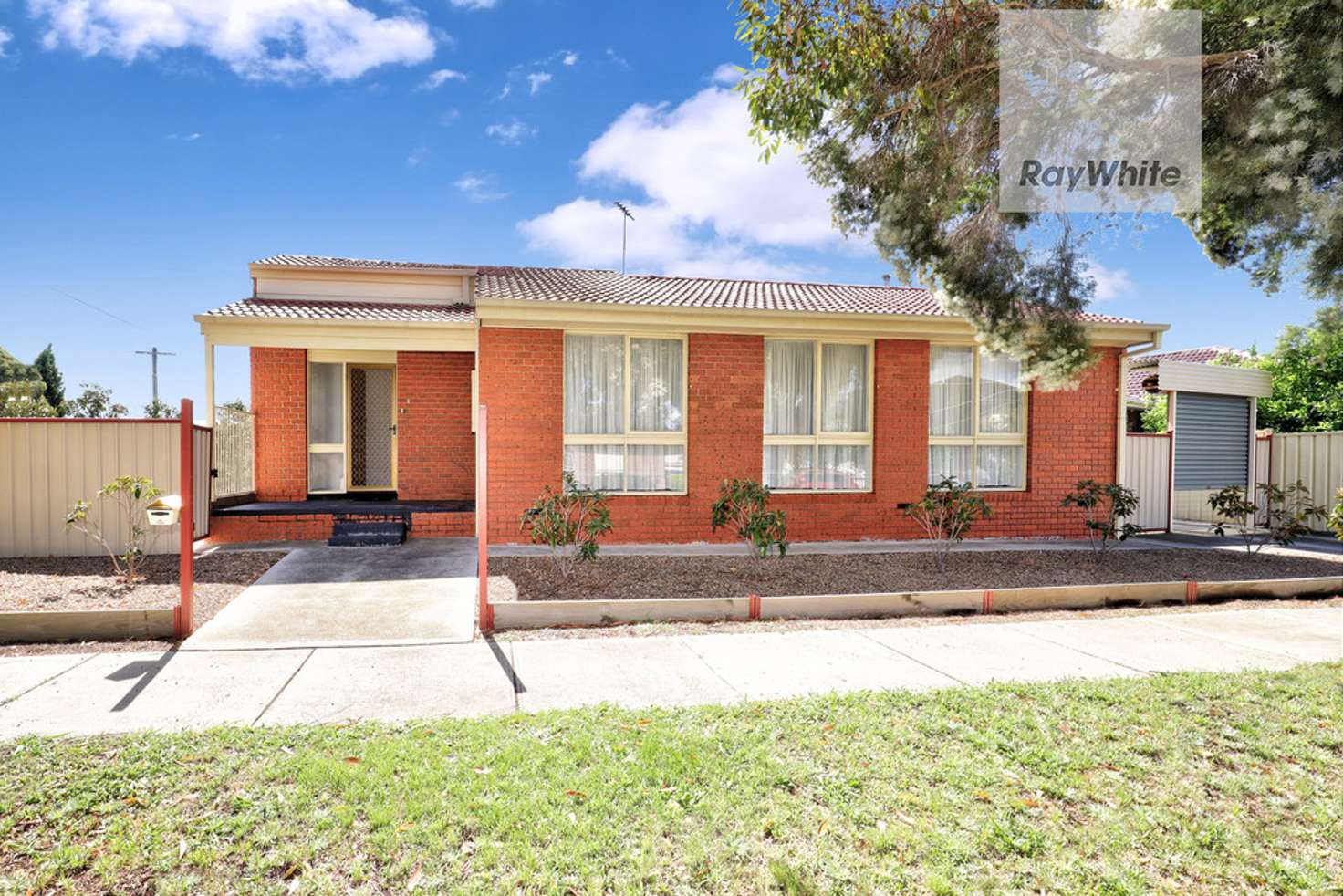 Main view of Homely house listing, 2 Elray Court, Tullamarine VIC 3043