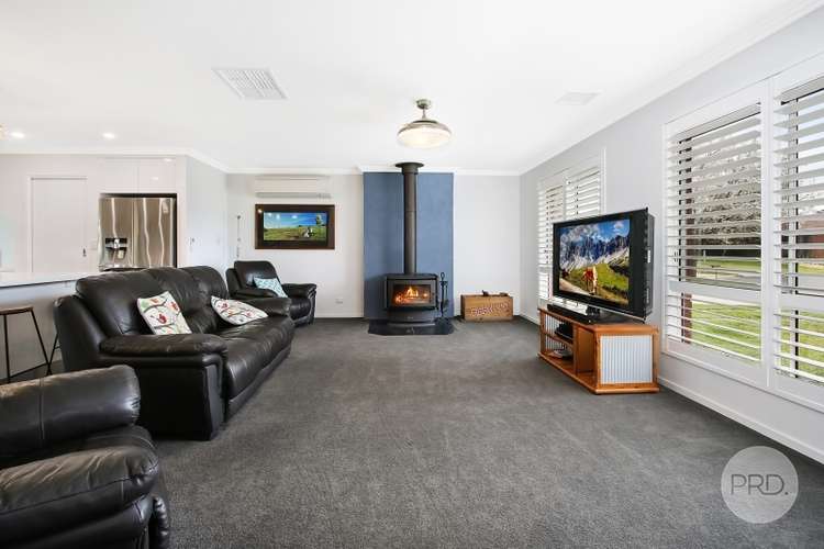 Fifth view of Homely house listing, 3 Rowen Court, Lavington NSW 2641