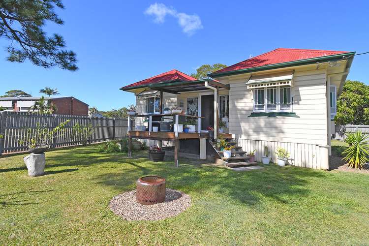 Third view of Homely house listing, 325 TORQUAY TERRACE, Torquay QLD 4655