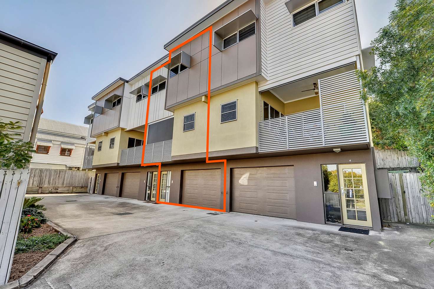 Main view of Homely townhouse listing, 3/5 Redarc Street, Fairfield QLD 4103