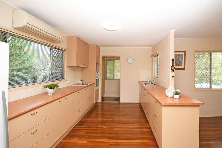 Fifth view of Homely house listing, 27 BIDEFORD STREET, Torquay QLD 4655