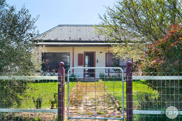 25 Smeaton Road, Clunes VIC 3370