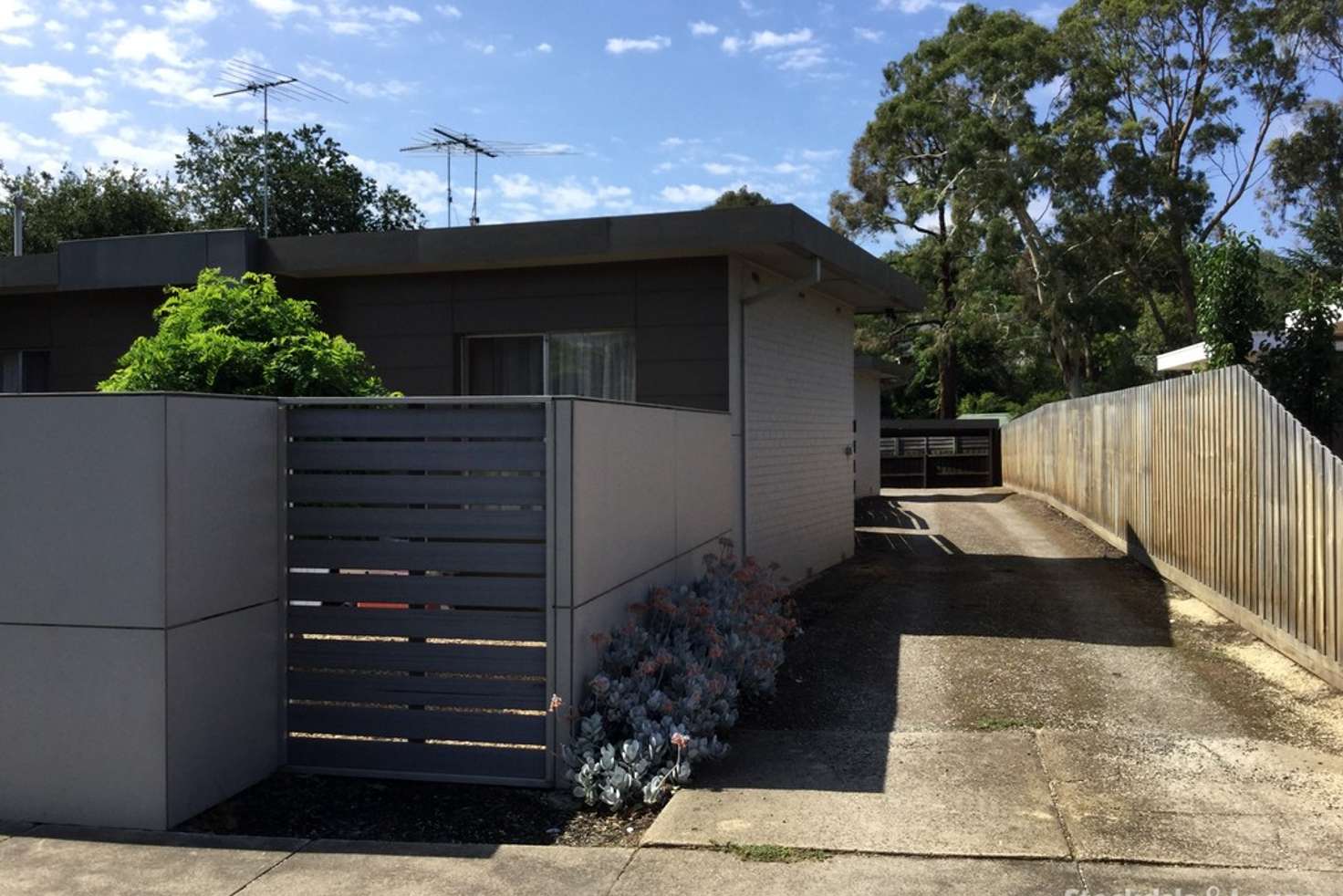Main view of Homely unit listing, 2/51 Barrabool Road, Highton VIC 3216