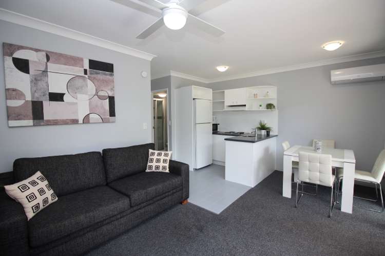 Fourth view of Homely unit listing, 2/125 Frank St, Labrador QLD 4215