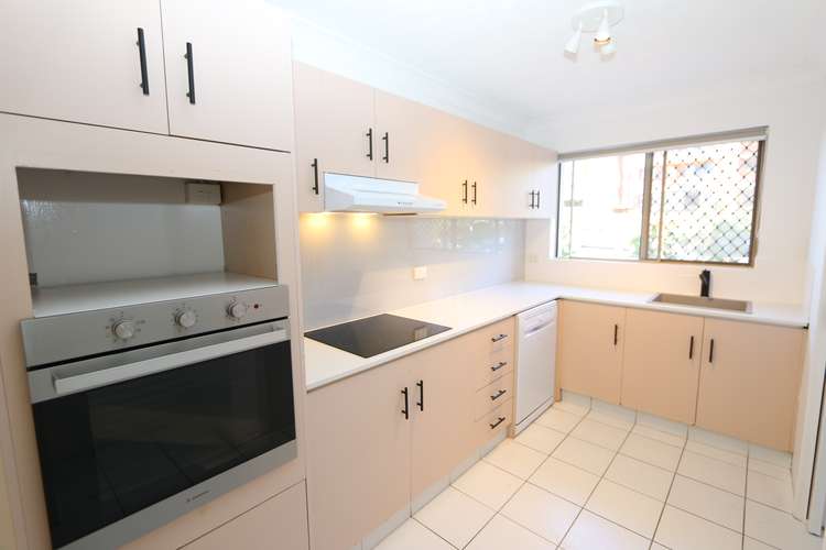 Fourth view of Homely unit listing, 2/3 Garden Street, Southport QLD 4215