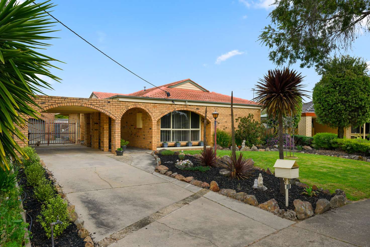 Main view of Homely house listing, 10 Maneroo Court, Wodonga VIC 3690