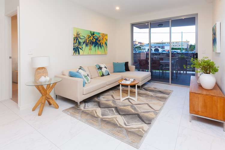 Main view of Homely apartment listing, 31/900-912 Logan Road 2 weeks rent free, Holland Park QLD 4121