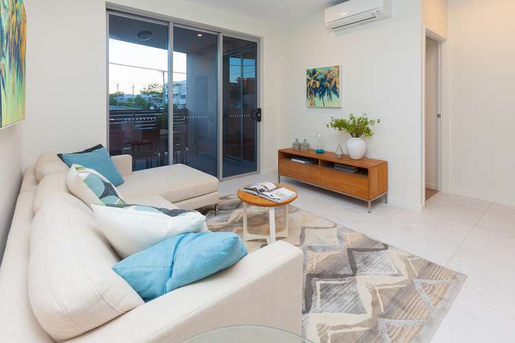 Second view of Homely apartment listing, 31/900-912 Logan Road 2 weeks rent free, Holland Park QLD 4121