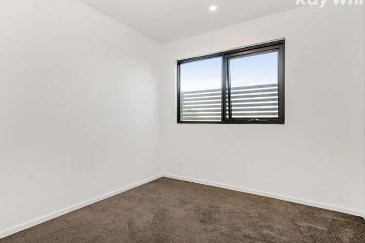 Third view of Homely apartment listing, 2/11 Tulip Crescent, Boronia VIC 3155